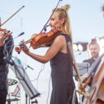 Das tfn-Orchester gibt ein Konzert auf dem Angoulêmeplatz