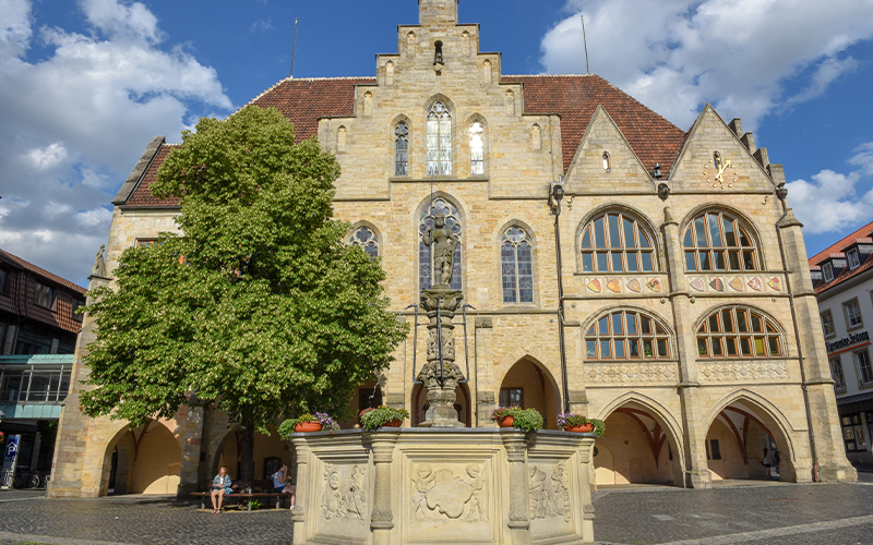 Die Stadt Hildesheim nimmt – wie bereits mitgeteilt – als eine von zehn Kommunen am Fußverkehrs-Check der Landesnahverkehrsgesellschaft Niedersachsen (über die Beratungseinheit MOBILOTSIN) teil.