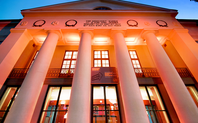 Am Donnerstag, 3. September, gibt es bei der „Open Hour“ wieder die Gelegenheit, einen Blick in den laufenden Theaterbetrieb zu werfen.