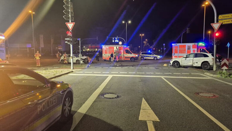 Hildesheim: Schwerer Verkehrsunfall nach Ampelmissachtung