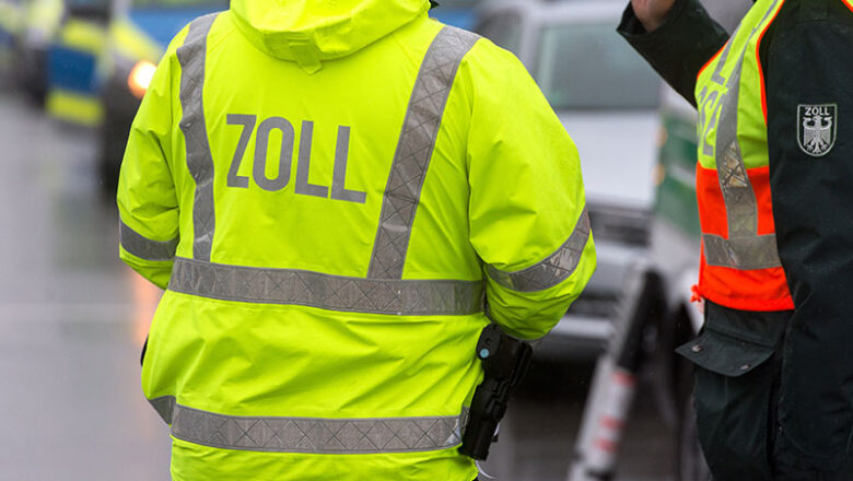 ZOLL kontrolliert Beschäftigte auf Gothic-Festival in Hildesheim
