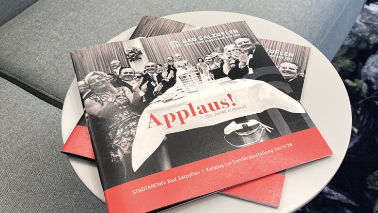 Neuer Katalog: „Applaus! 125 Jahre Kurhaus Bad Salzuflen“ fertiggestellt