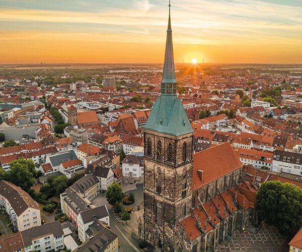 Kostenfreier Aufstieg auf den St.-Andreas-Kirchturm zum Feierabendmarkt