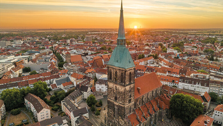 Kostenfreier Aufstieg auf den St.-Andreas-Kirchturm zum Feierabendmarkt