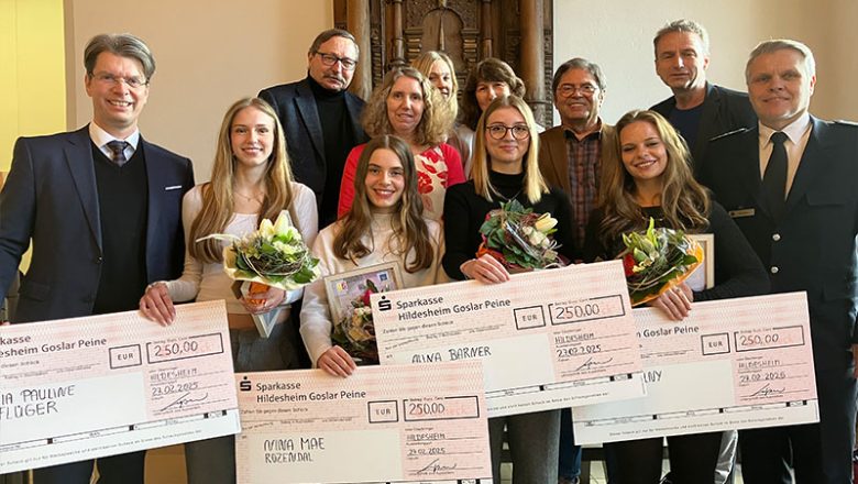 Zivilcouragepreis 2024 für vier junge Frauen