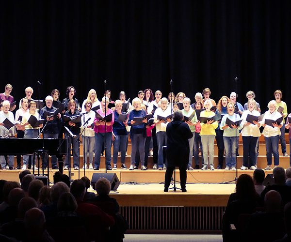 Musikschule Bad Salzuflen lädt erneut zum gemeinschaftlichen „Sing mit!“
