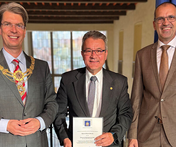 Alfons Bruns zum Himmelsthürer Ehrenortsbürgermeister ernannt