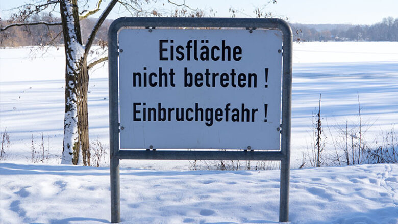 Warnung vor Betreten von Eisflächen