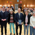 Gedenkbuch für jüdische NS-Opfer vorgestellt