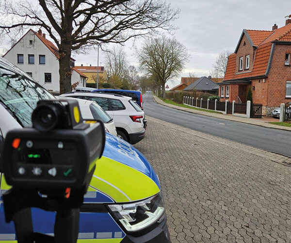 Geschwindigkeitskontrolle vor Garmissener Kindergarten