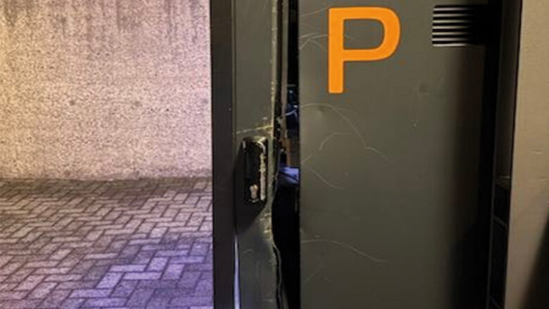 Parkscheinautomat aufgebrochen
