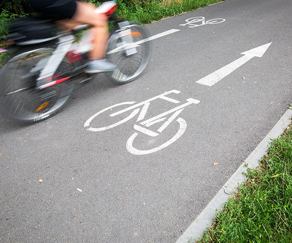 Einrichtung Fahrradschleuse Schuhstraße