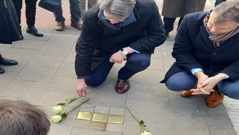 32 neue Stolpersteine zum Gedenken an NS-Opfer verlegt