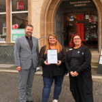 Offiziell zertifiziert: Tourist-Information Hildesheim setzt ein Zeichen für barrierefreien Tourismus