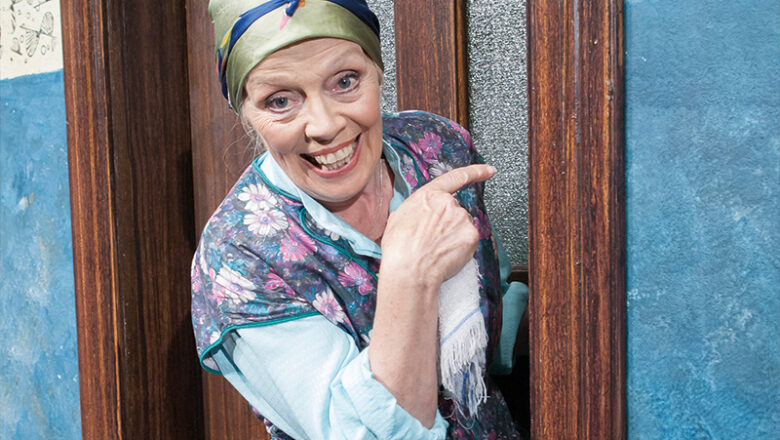 „Tratsch im Treppenhaus“ gastiert in Bad Salzuflen